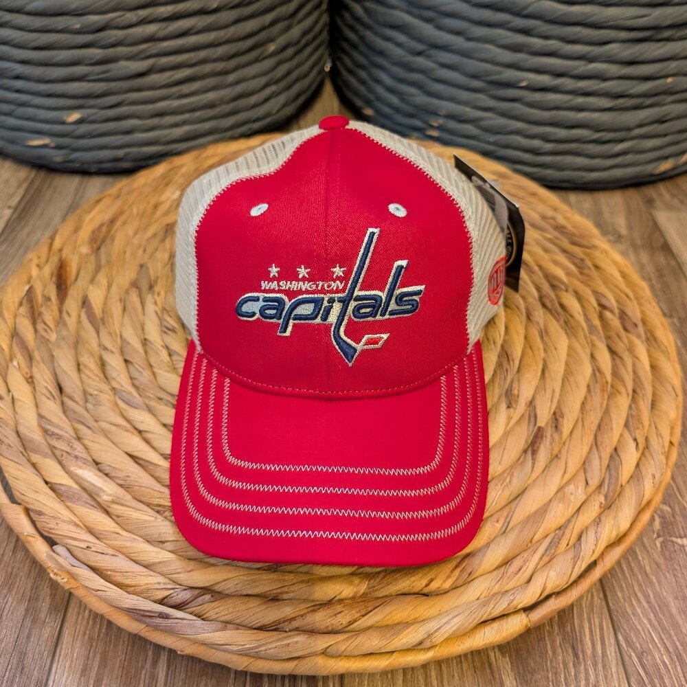 NWT Washington Capitals Mesh Ball Cap
